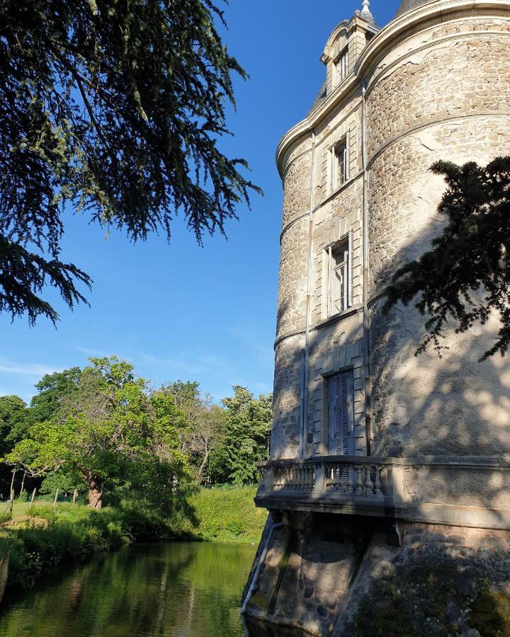 Chateau De Saint Bonnet Les Oules エクステリア 写真