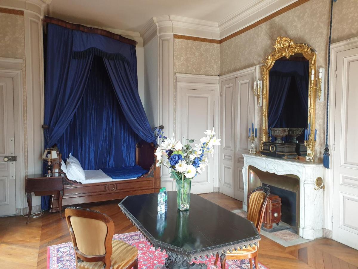 Chateau De Saint Bonnet Les Oules エクステリア 写真