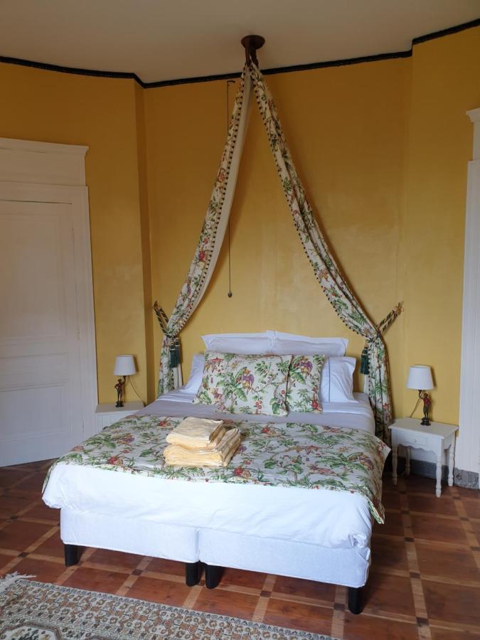 Chateau De Saint Bonnet Les Oules エクステリア 写真